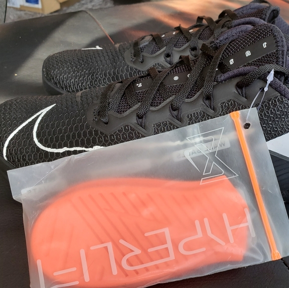 Nike Metcon 5 - Picture 3 of 8